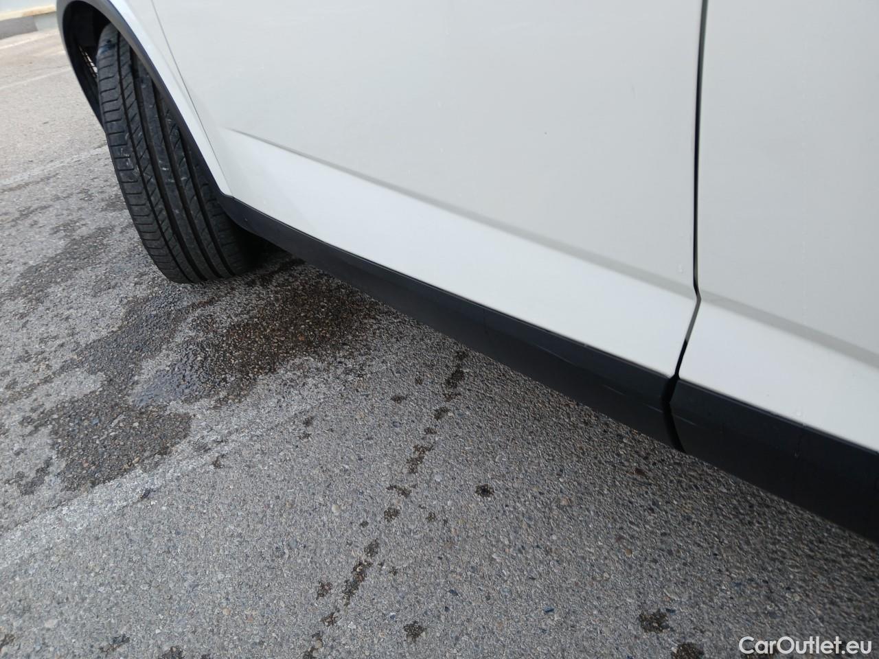  Land Rover  Discovery NISSAN QASHQAI / 2021 / 5P / todoterreno DIG-T 116kW mHEV Xtronic N-Connecta #7