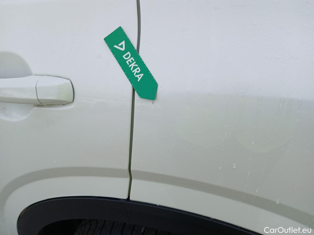  Land Rover  Discovery NISSAN QASHQAI / 2021 / 5P / todoterreno DIG-T 116kW mHEV Xtronic N-Connecta #12