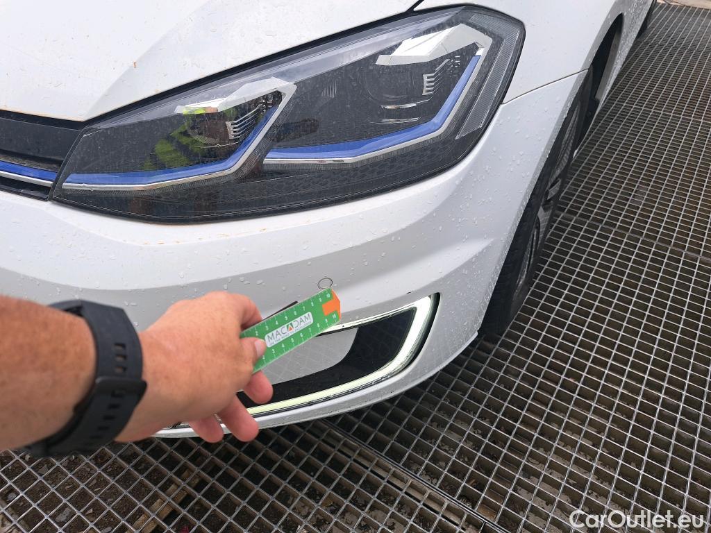  Volkswagen  Golf  VII Berlina e-35kWh #12