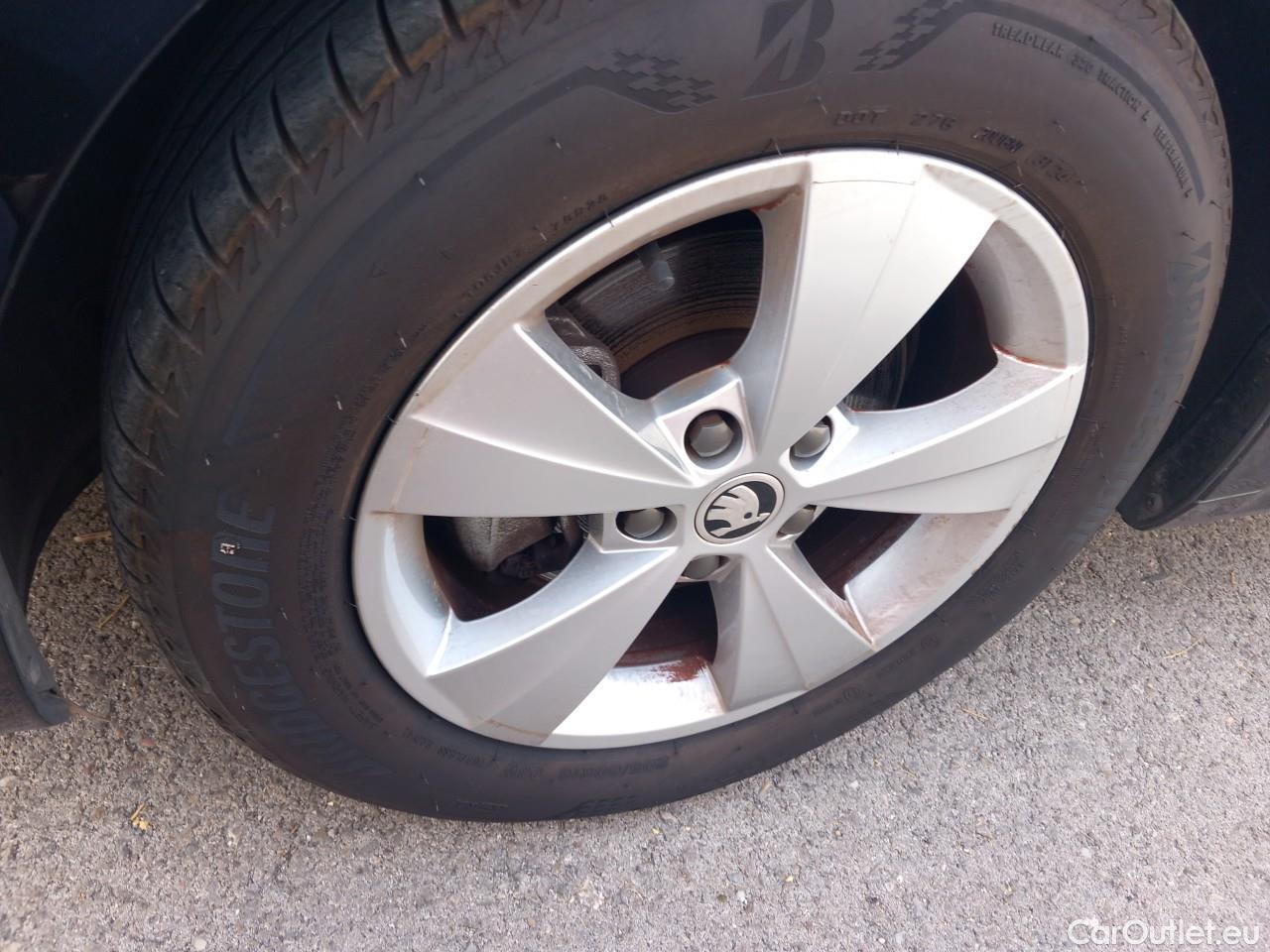  Skoda  Octavia  Berlina Ambition 1.5 TSI 150CV AT7 E6d #7
