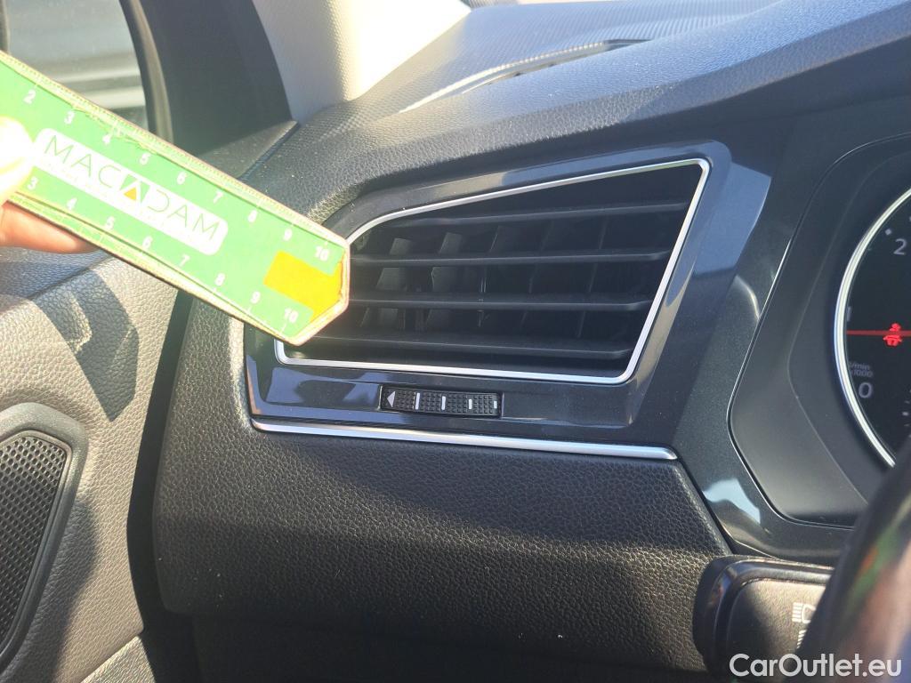  Volkswagen  Tiguan  Life 2.0 TDI 150CV AT7 E6d #27
