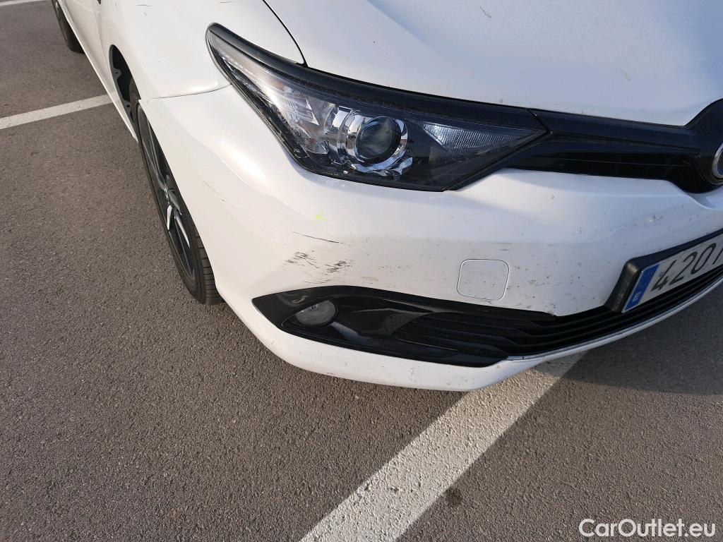  Toyota  Auris TOYOTA  5p 2G berlina con portón 1.8 140H Hybrid Feel! Edition #10