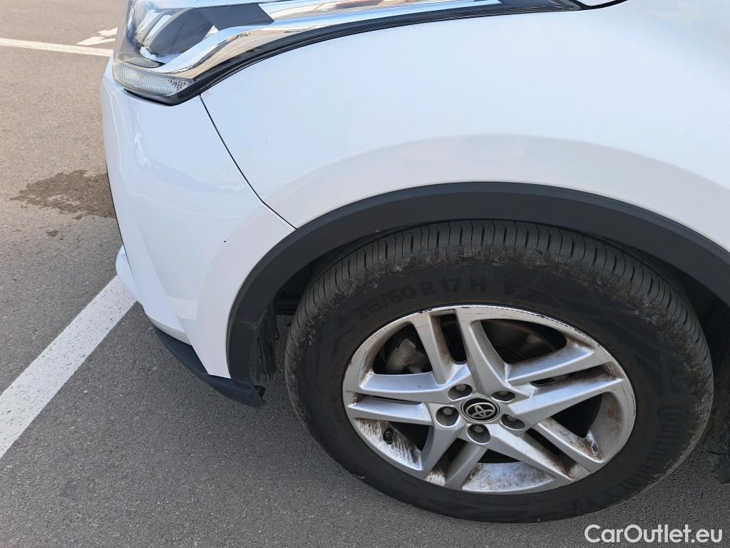  Toyota  C-HR TOYOTA  / 2019 / 5P / todoterreno 1.8 125H Active #37