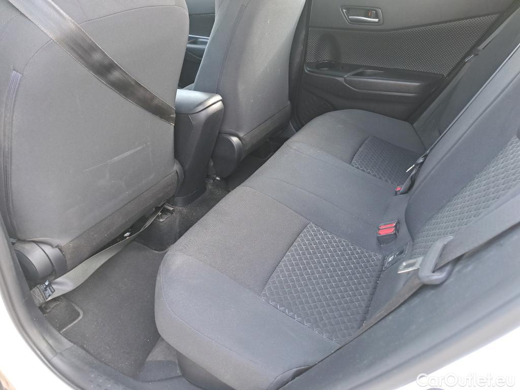  Toyota  C-HR TOYOTA  / 2019 / 5P / todoterreno 1.8 125H Active #16