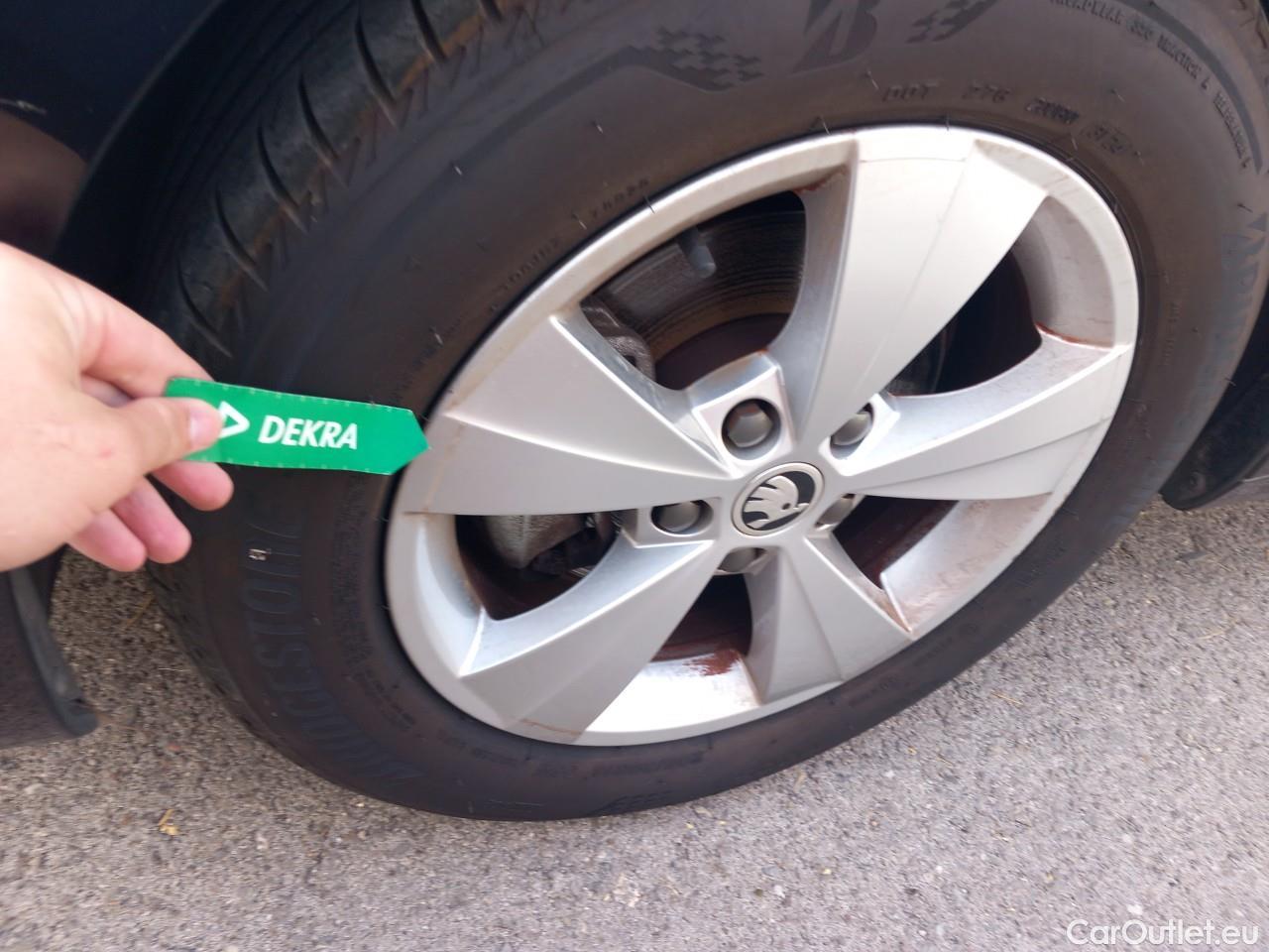  Skoda  Octavia  Berlina Ambition 1.5 TSI 150CV AT7 E6d #8