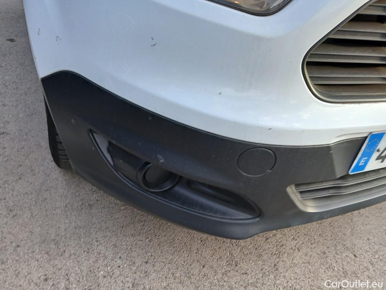  Ford  Transit  Courier Ambiente 1.5 TDCi 75CV MT5 E6 #9