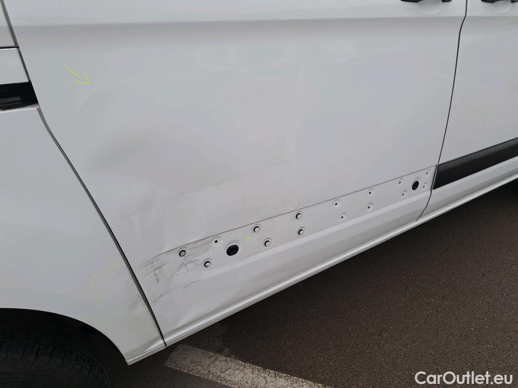  Ford  Transit  Custom Combi / Tourneo Custom 320 L1 Trend 2.0 TDCi 130CV MT6 E6dT #1