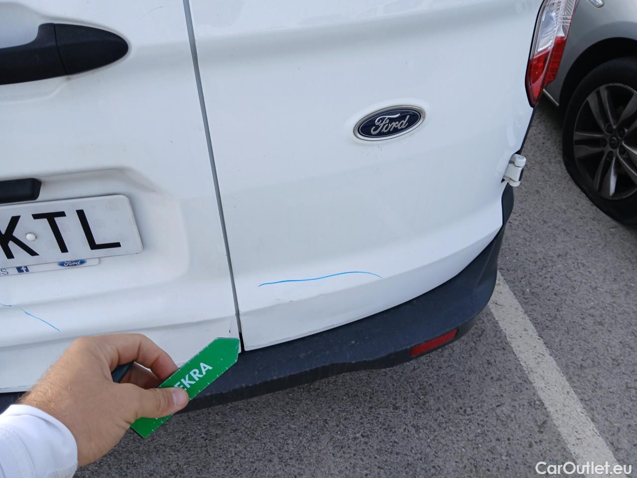  Ford  Transit  Courier Ambiente 1.5 TDCi 75CV MT6 E6dT #18