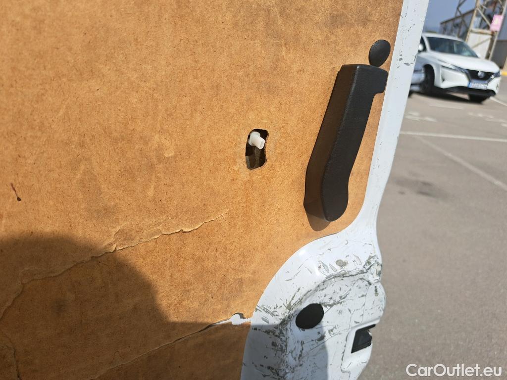  Opel  Movano  B Furgón/Combi Fg. L2H2 3 5t turbo 130CV MT6 E6 #64