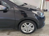  Peugeot  208 Peugeot  Signature 1.2 PureTech 82 5d #18