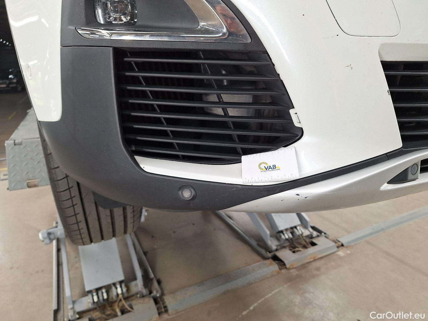  Peugeot  5008 Peugeot,  '16, Peugeot  1.2 PureTech 96kW S&S GT Line 5d 7pl #14