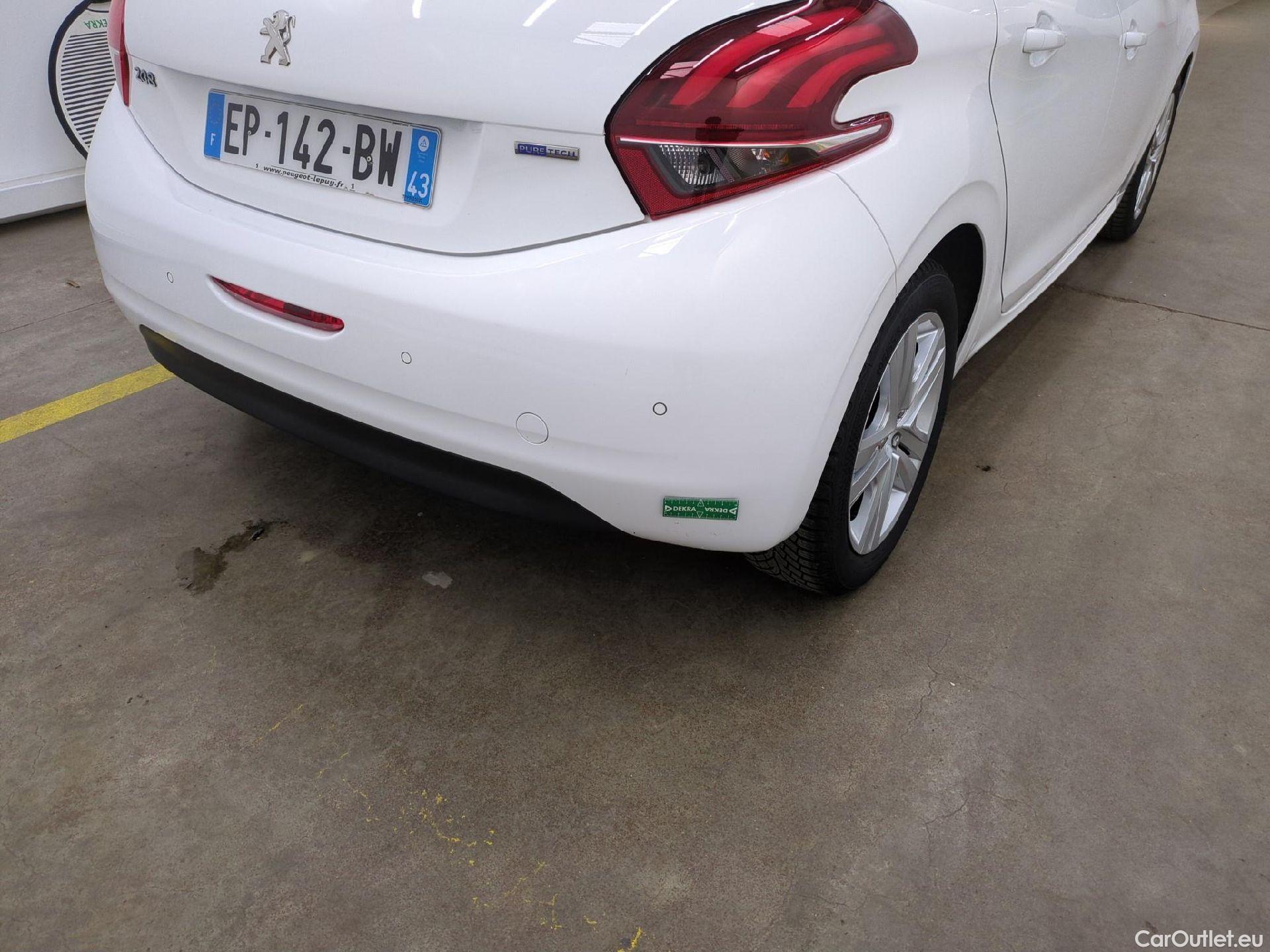  Peugeot  208  Allure Business 1.2 PureTech 110CV BVM5 E6 #9