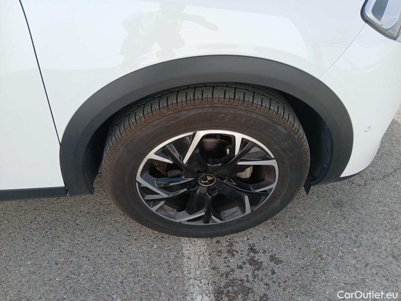  Citroen  DS3 3 Crossback So Chic 1.2 PureTech 100CV MT6 E6d #33