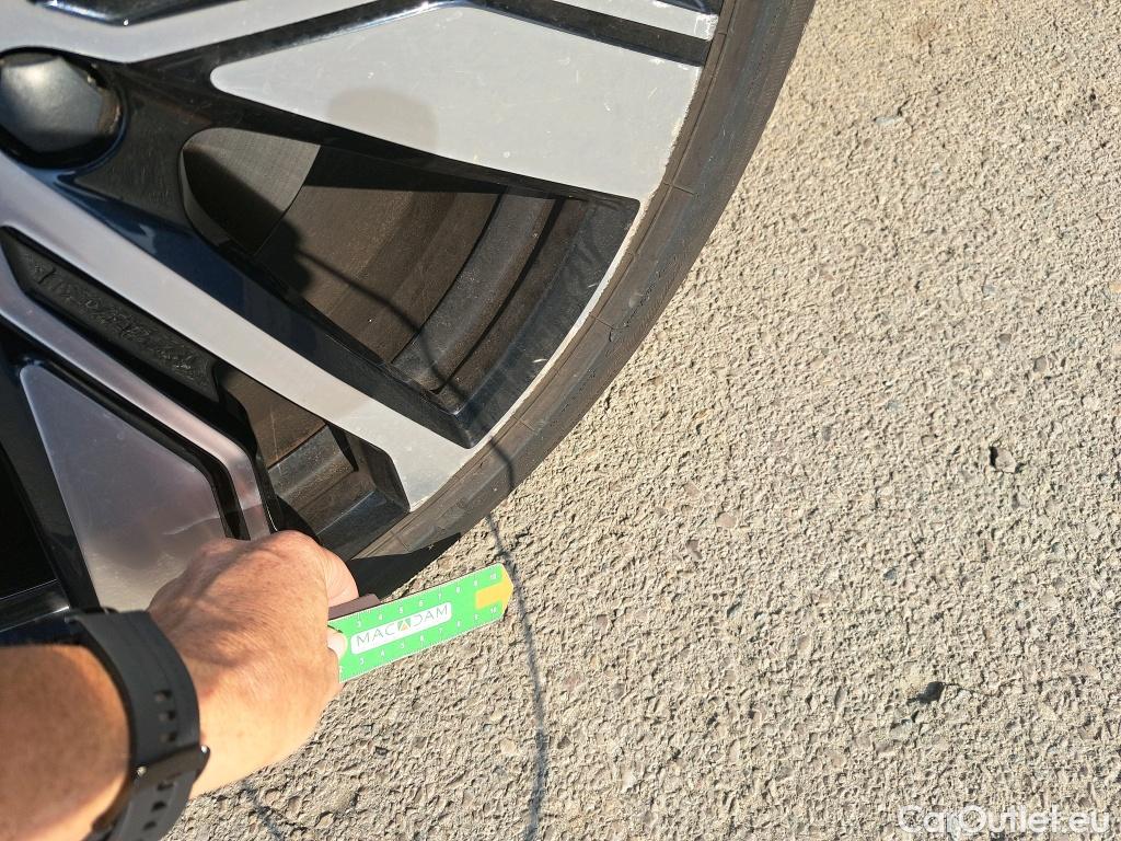  Volvo  XC 40 VOLVO XC40 / 2017 / 5P / todoterreno Recharge Twin Eléctrico (P8 AWD) III AT #6