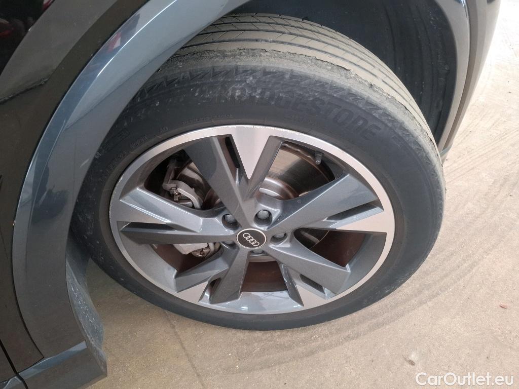  Audi  Q4 E-Tron Q4 40 e-tron S line 82kWh BVA #15