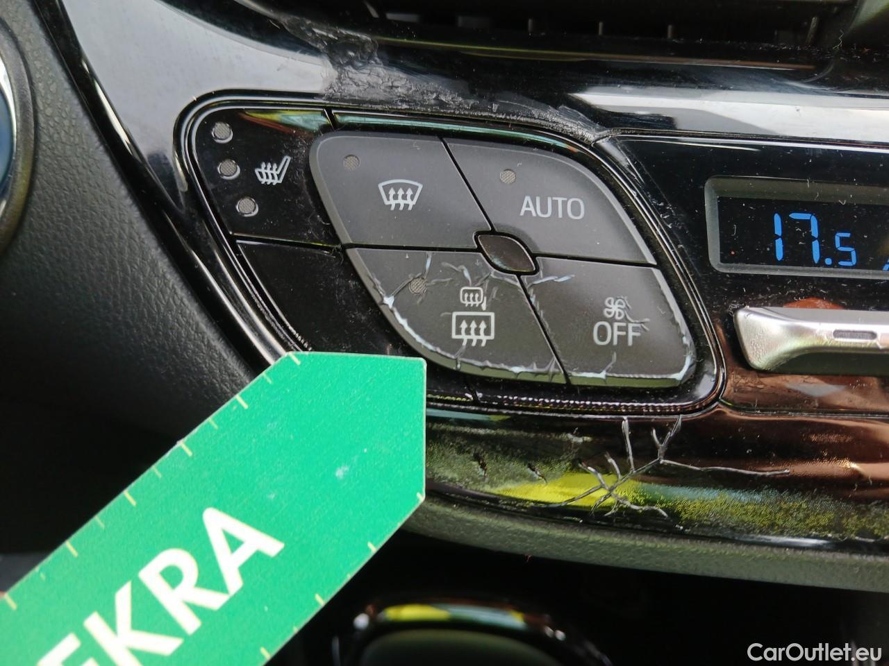  Toyota  C-HR TOYOTA  / 2016 / 5P / todoterreno 1.8 125H Advance (CX) #3