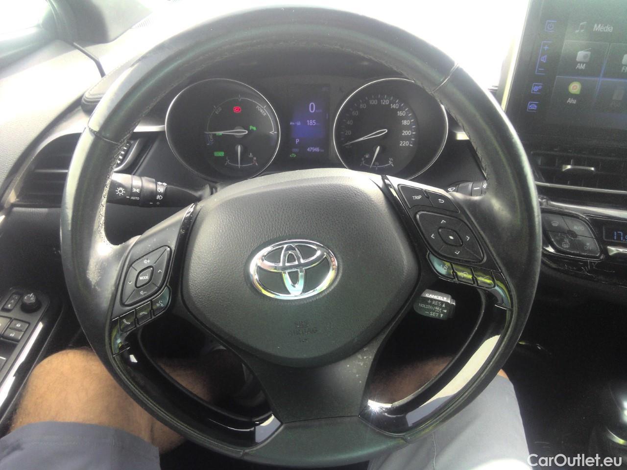  Toyota  C-HR TOYOTA  / 2016 / 5P / todoterreno 1.8 125H Advance (CX) #35