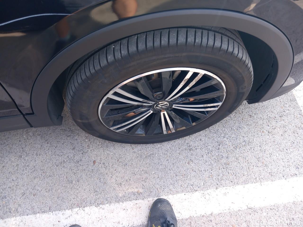 Volkswagen  Tiguan  Life 2.0 TDI 150CV AT7 E6d #36
