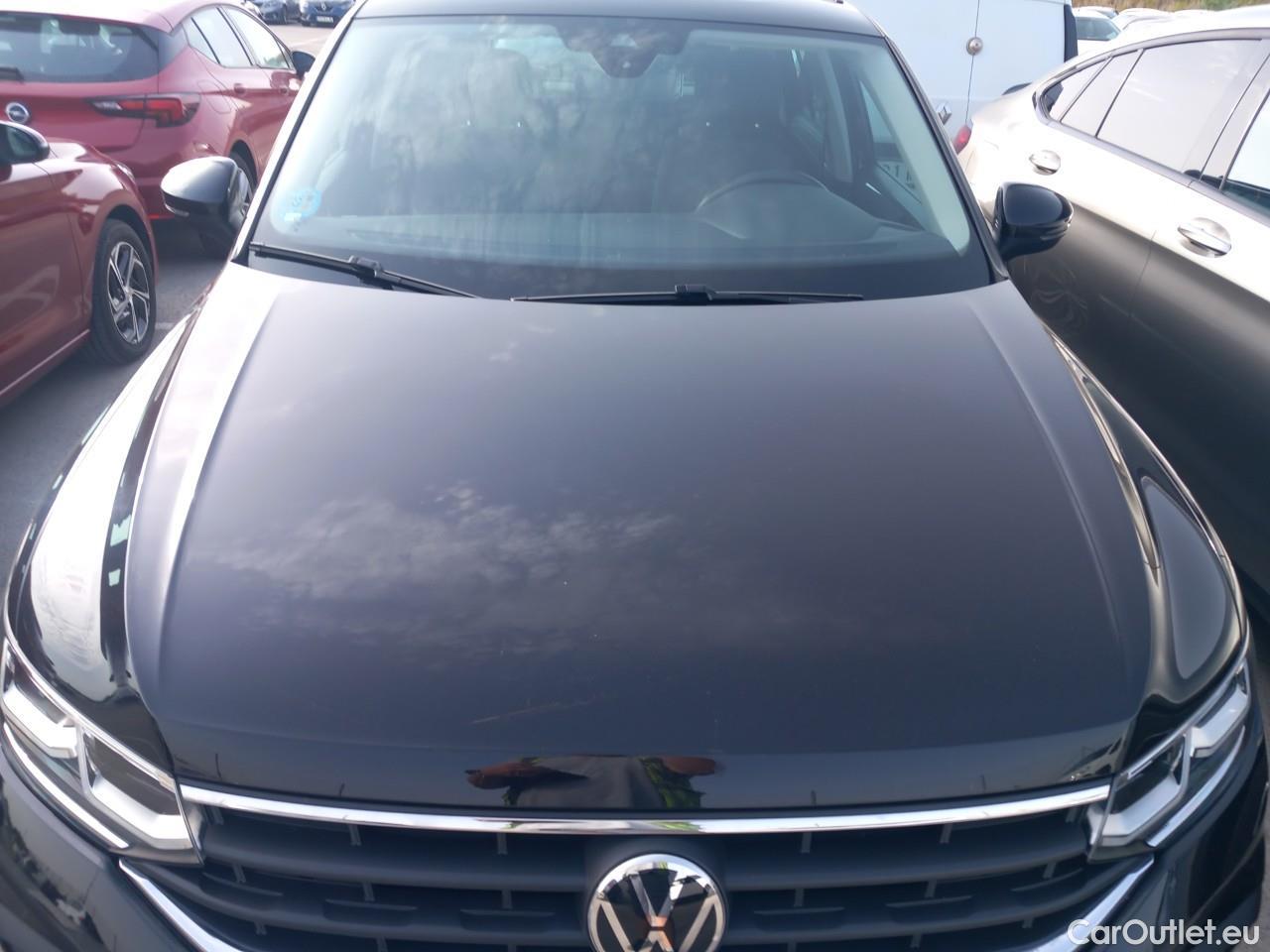  Volkswagen  Tiguan  Life 2.0 TDI 150CV AT7 E6d #2