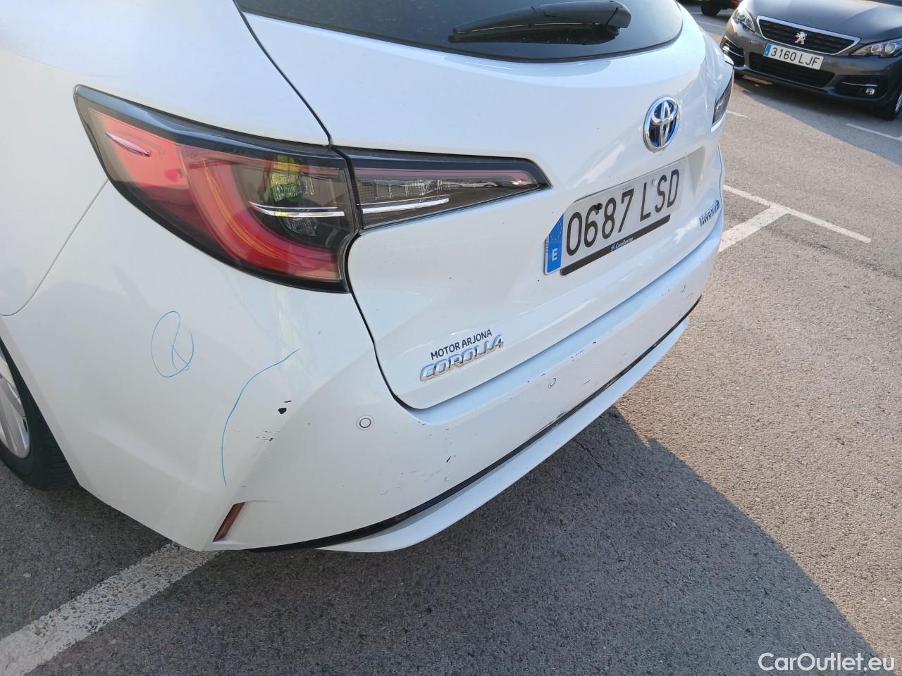  Toyota  Corolla TOYOTA  / 2019 / 5P / familiar 1.8 125H ACTIVE TECH E-CVT TOU SPORT #29