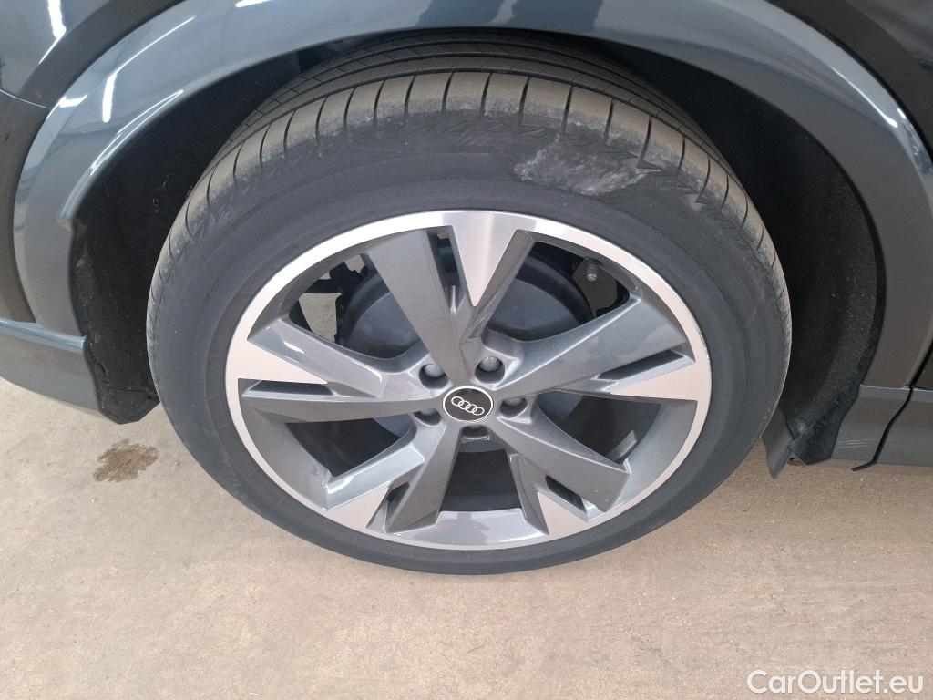  Audi  Q4 E-Tron Q4 40 e-tron S line 82kWh BVA #8