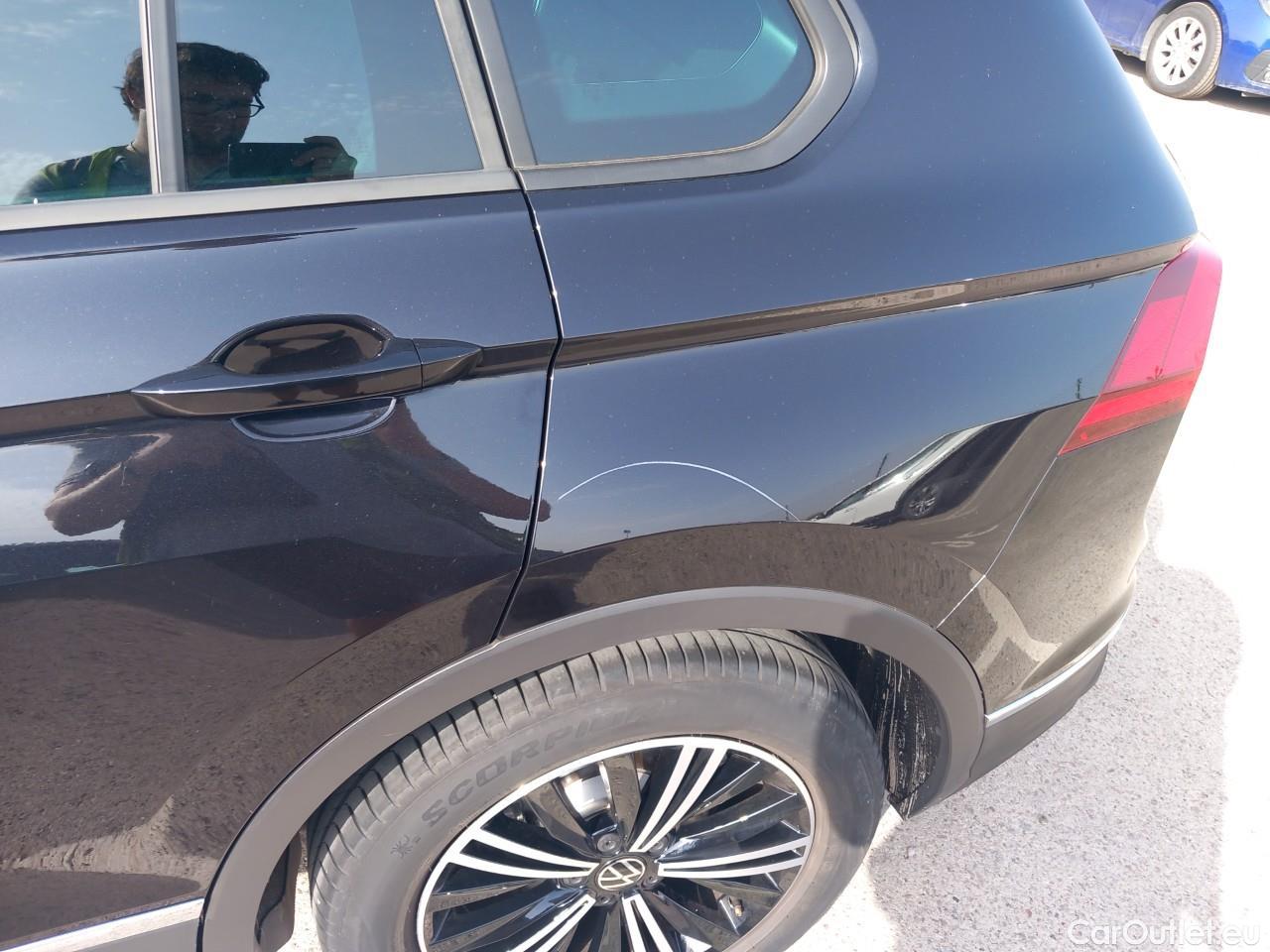  Volkswagen  Tiguan  Life 2.0 TDI 150CV AT7 E6d #19