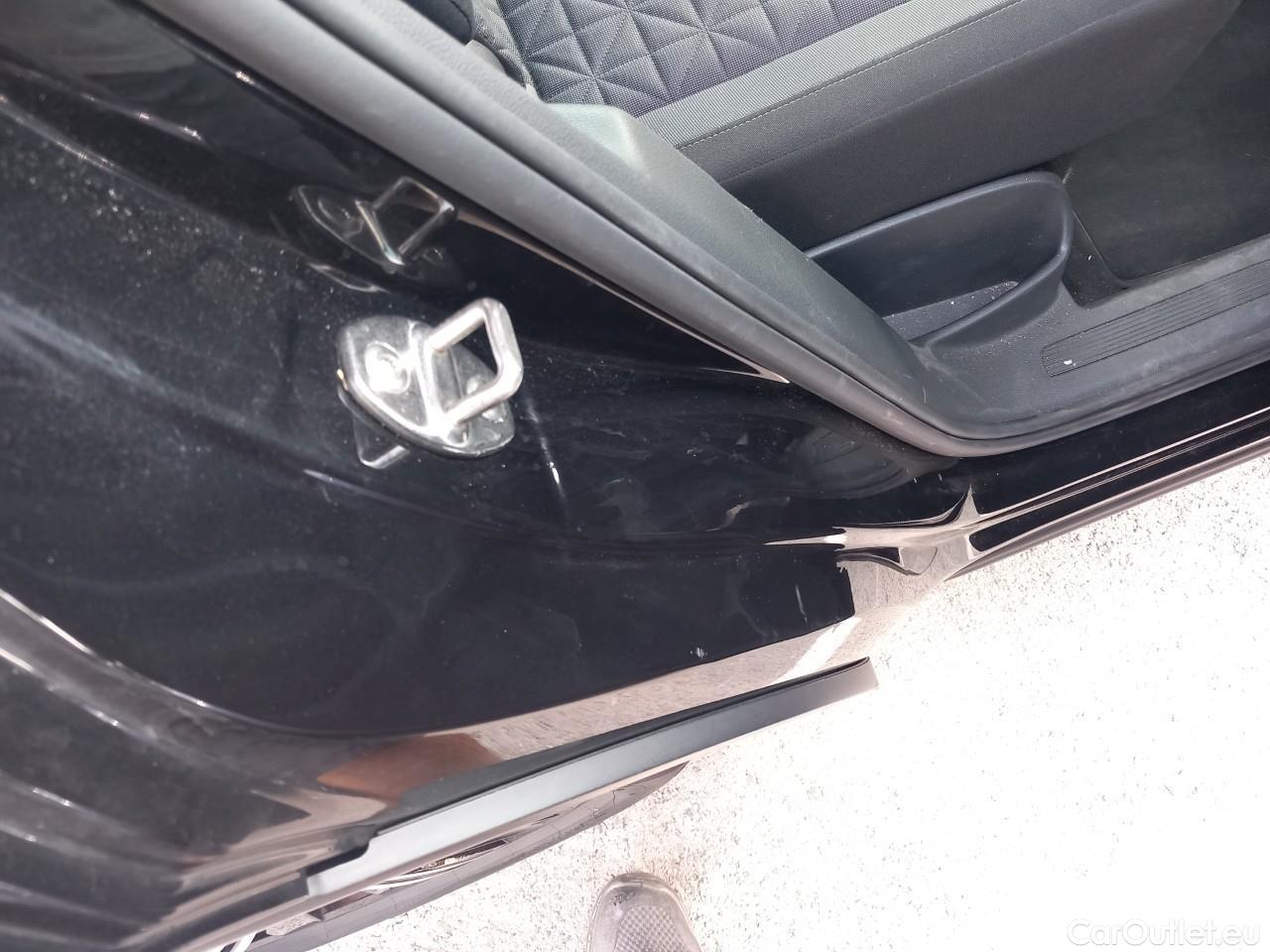  Volkswagen  Tiguan  Life 2.0 TDI 150CV AT7 E6d #31