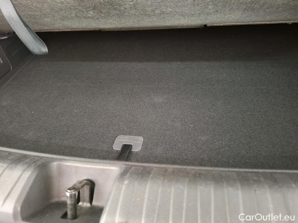  Audi  Q4 E-Tron Q4 40 e-tron S line 82kWh BVA #28