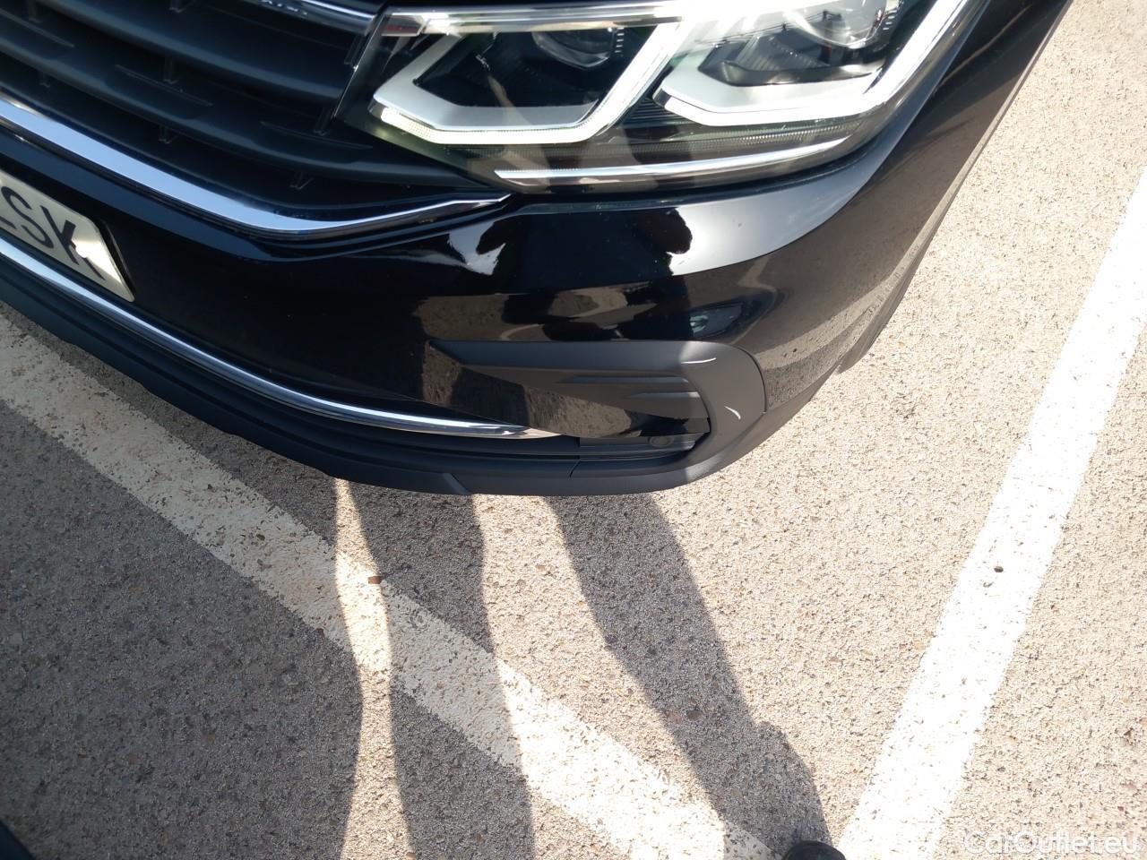  Volkswagen  Tiguan  Life 2.0 TDI 150CV AT7 E6d #10