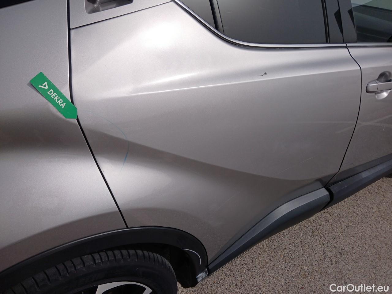  Toyota  C-HR TOYOTA  / 2016 / 5P / todoterreno 1.8 125H Advance (CX) #24