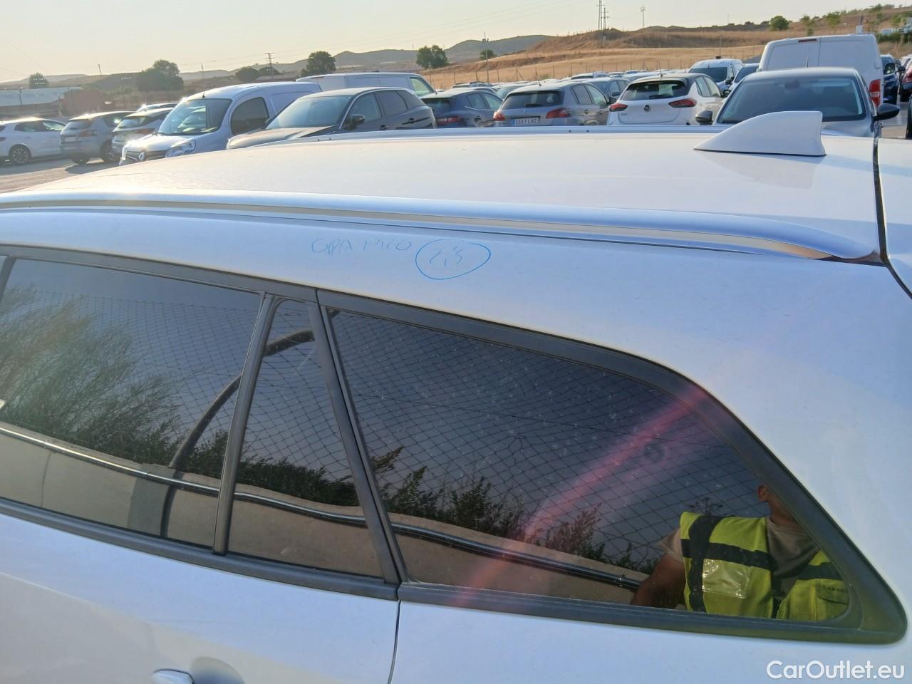  Toyota  Corolla TOYOTA  / 2019 / 5P / familiar 1.8 125H ACTIVE TECH E-CVT TOU SPORT #27