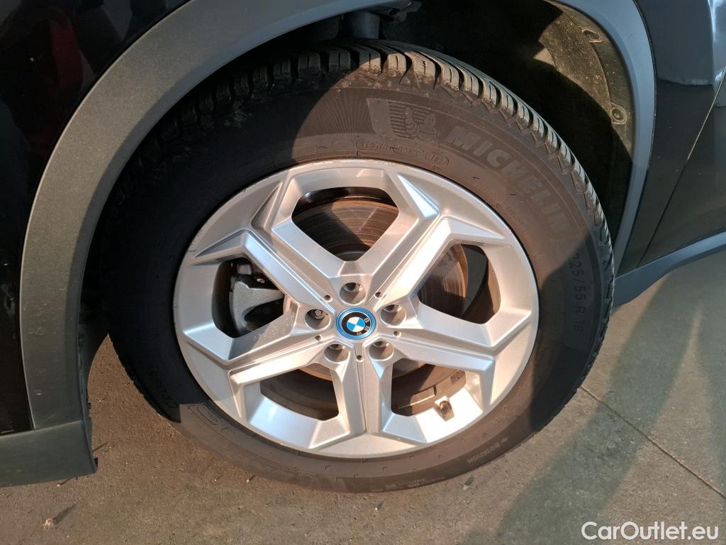  Bmw  iX 1 BMW iX1 2022 5P SUV xDrive30 Business Design #6