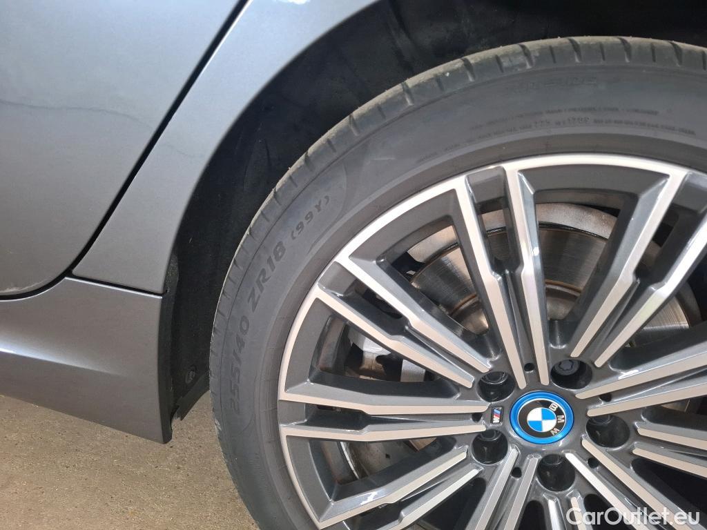  Bmw  Serie 3 Série 3 Touring 330 e M Sport 2.0 250CV BVA8 E6d #21