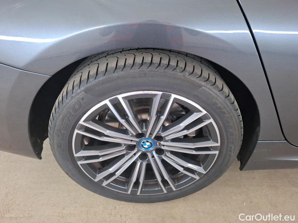  Bmw  Serie 3 Série 3 Touring 330 e M Sport 2.0 250CV BVA8 E6d #36