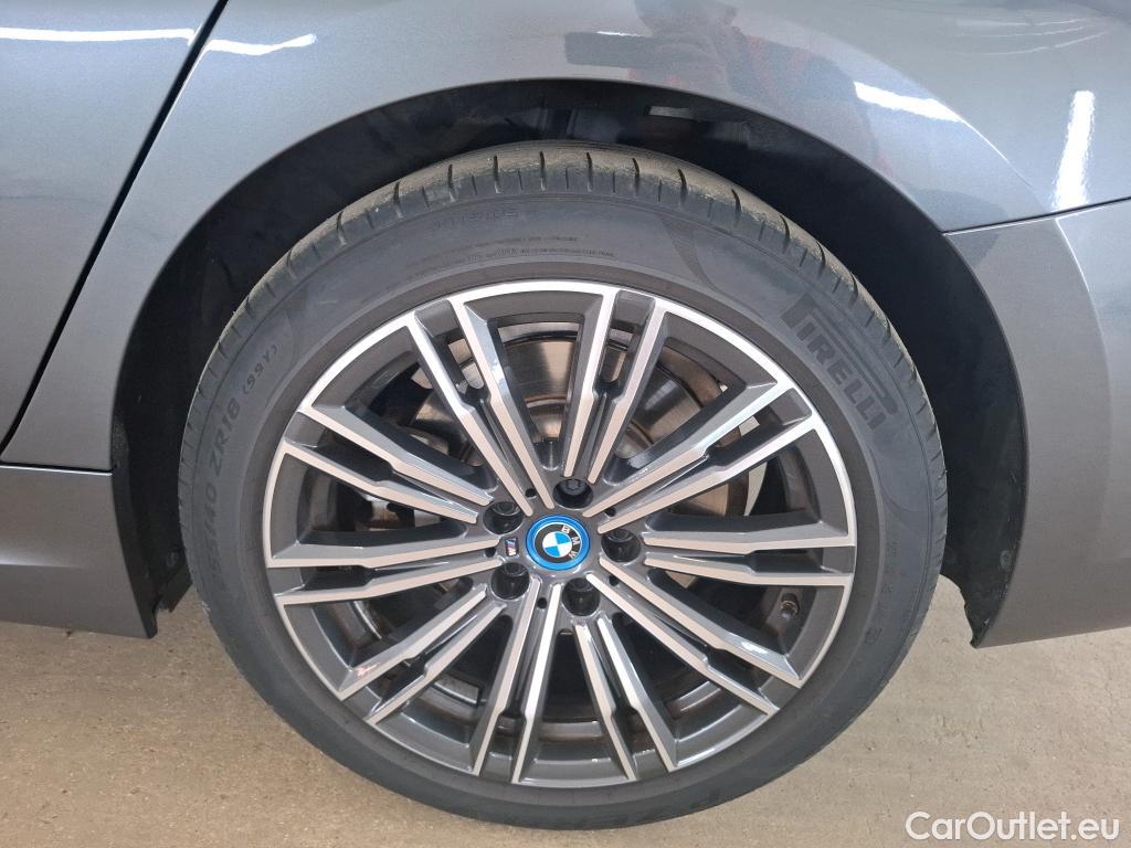  Bmw  Serie 3 Série 3 Touring 330 e M Sport 2.0 250CV BVA8 E6d #27