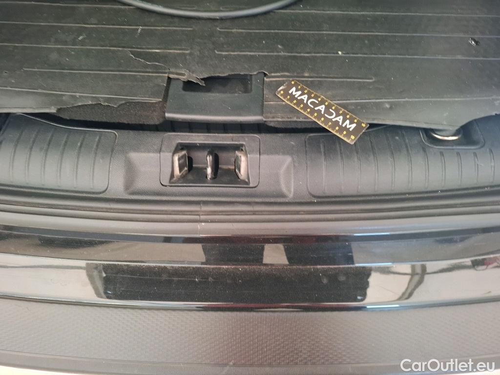  Ford  Kuga  Titanium Plug-In Hybrid 2.5 225CV BVA6 E6dT #17