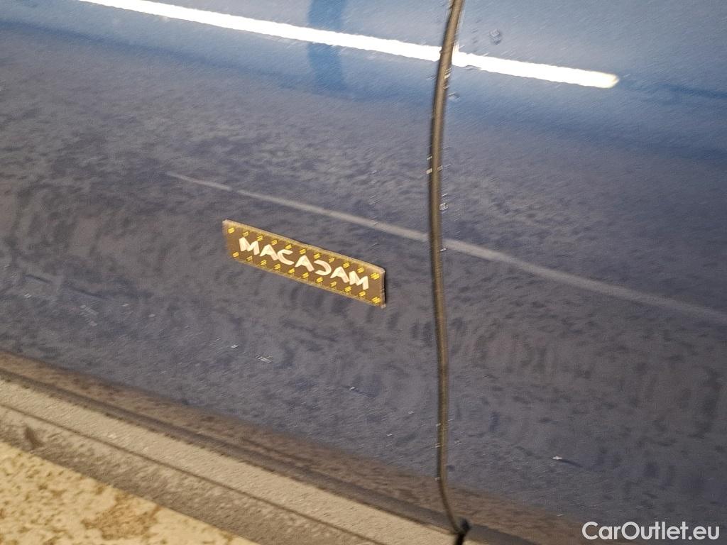  Bmw  X1 Série  xDrive 25 e Lounge 1.5 220CV BVA6 E6d #24