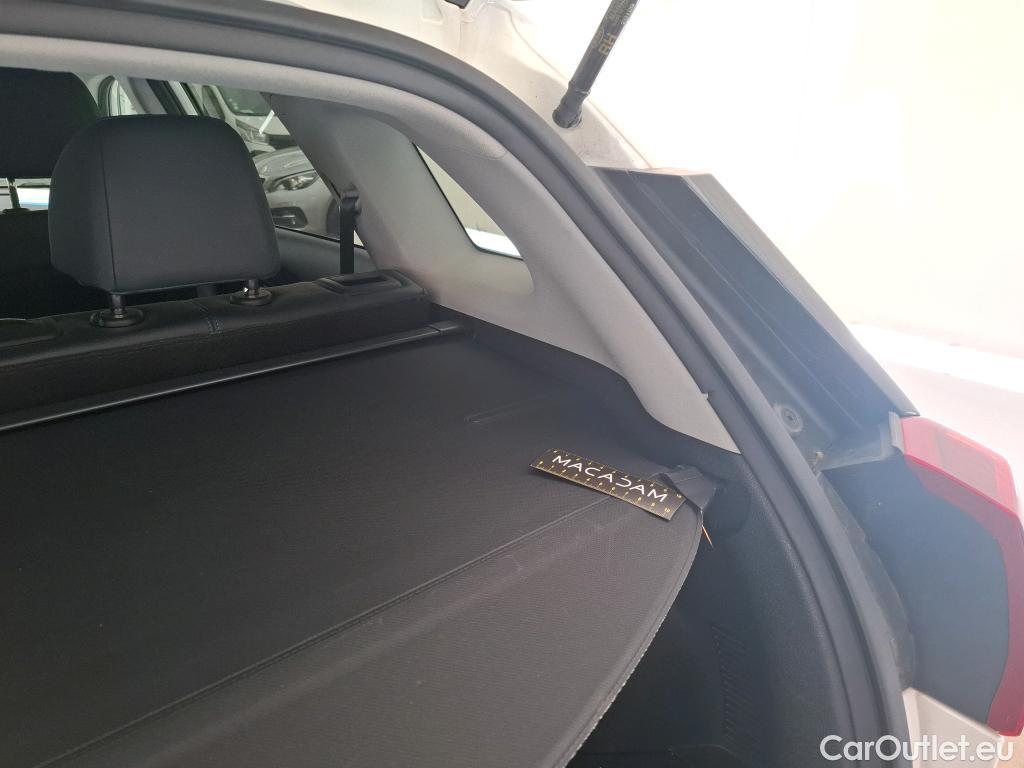  KIA  Niro KIA e- / 2016 / 5P / Berline 64 KWH DESIGN 204 CH / VO RECONDITIONNE - PHOTOS AVANT RECONDITIONNEMENT #3