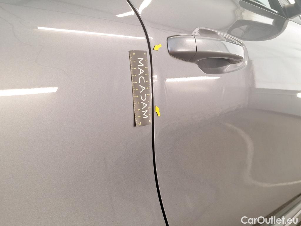  Renault  Arkana RENAULT  / 2021 / 5P / SUV R.S. Line E-TECH 145 -21B #7