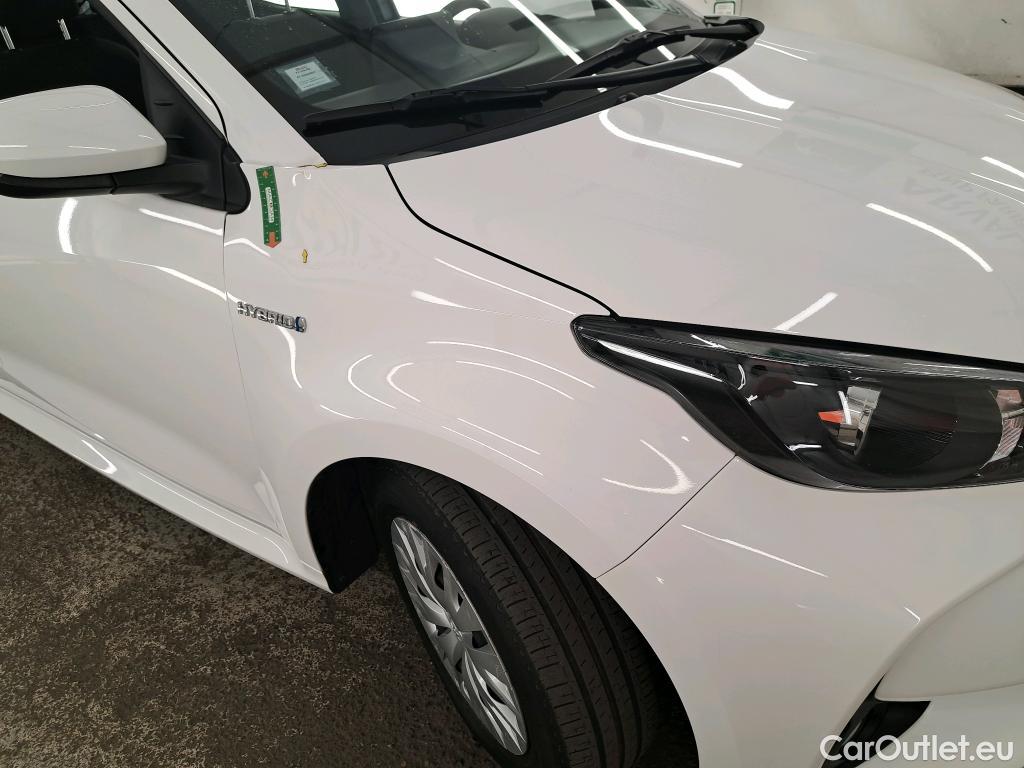  Toyota  Yaris TOYOTA  Hybride / 2019 / 5P / Berline Hybride 116h France Business Stage Acad #2