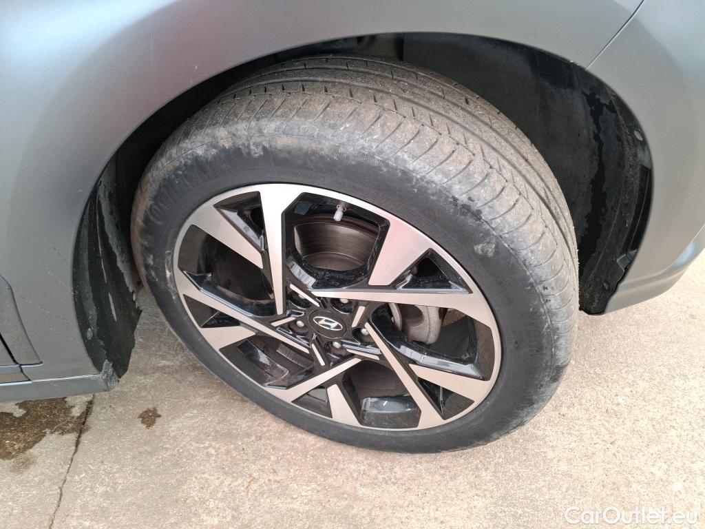  Hyundai  Konna Kona Executive 2WD 1.6 CRDi 135CV BVA7 E6dT #3