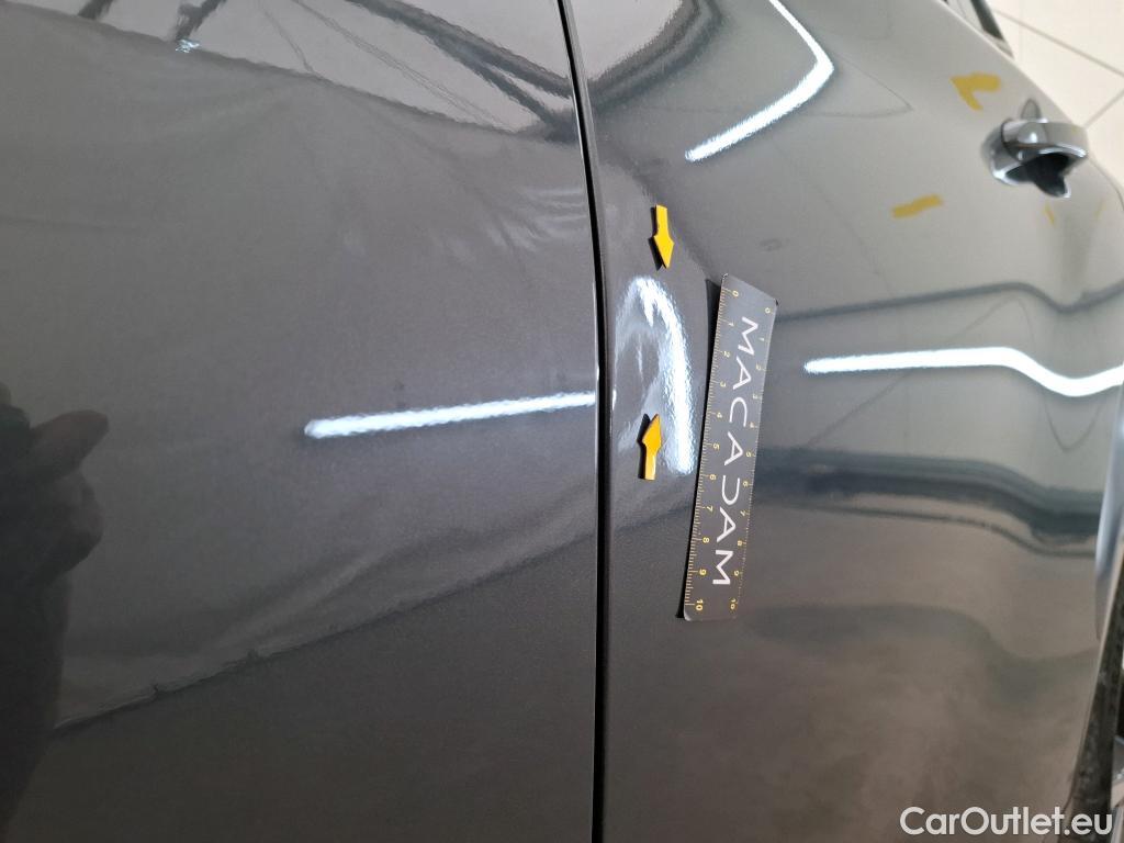  Hyundai  Konna Kona Executive 2WD 1.6 CRDi 135CV BVA7 E6dT #2