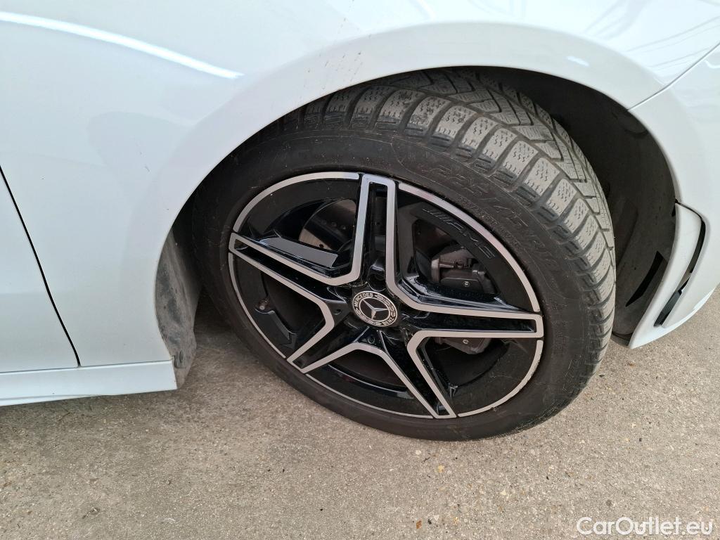  Mercedes  CLA-Klasse MERCEDES-BENZ CLA Shooting Brake / 2019 / 5P / Break CLA 220 d AMG Line BA8 #19