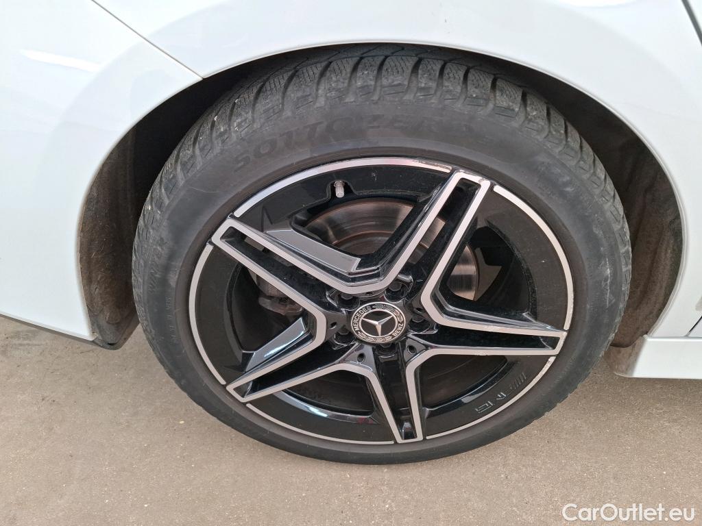  Mercedes  CLA-Klasse MERCEDES-BENZ CLA Shooting Brake / 2019 / 5P / Break CLA 220 d AMG Line BA8 #15