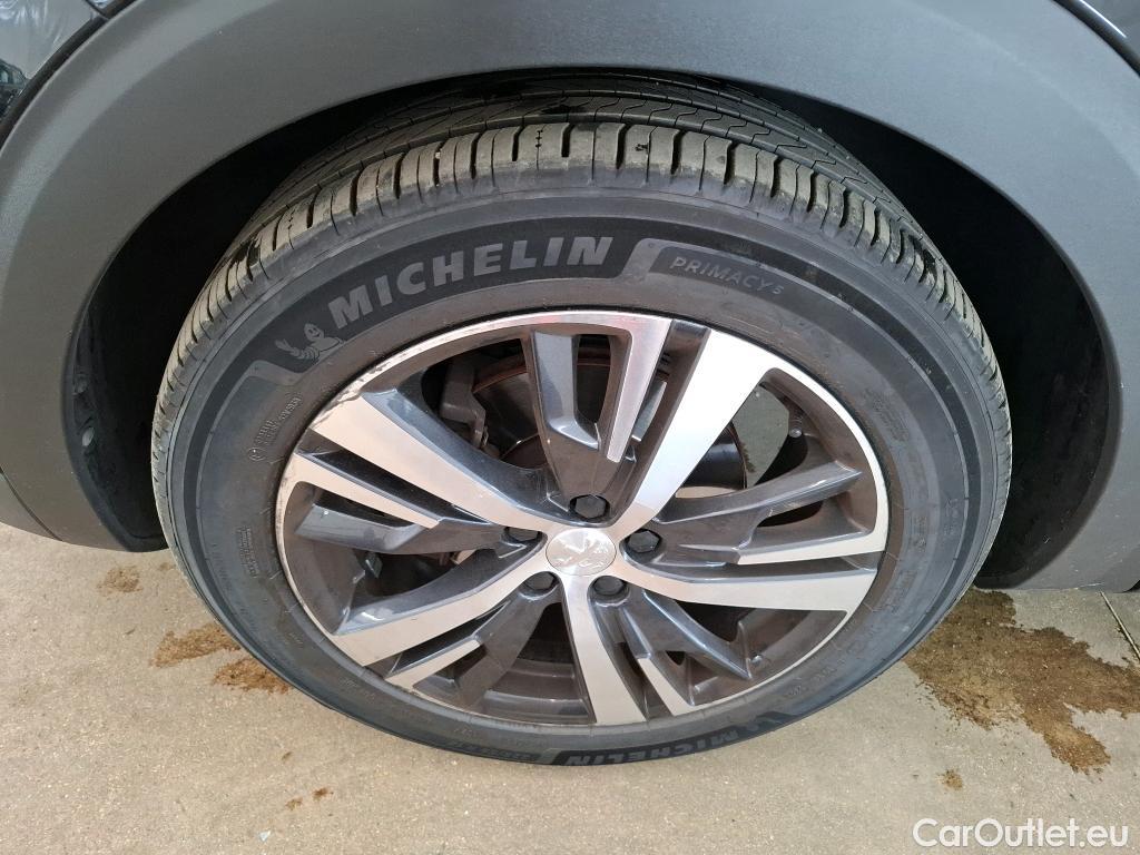  Peugeot  5008  Allure Business 1.2 PureTech 130CV BVM6 E6d #46