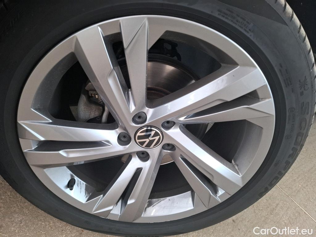  Volkswagen  Tiguan VOLKSWAGEN  / 2020 / 5P / SUV 2.0 TDI 150 DSG7 R-Line #6