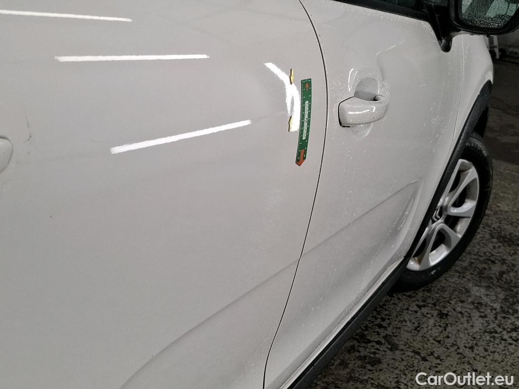  Citroen  C3  Société Feel 1.5 BlueHDI 100CV BVM6 E6dT #4