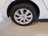 Peugeot  208 PEUGEOT  / 2015 / 5P / BERLINA VAN ACTIVE BLUEHDI 75CV #17
