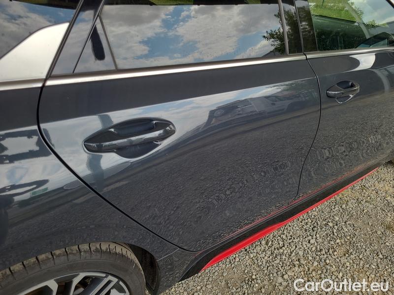  KIA  Cee'd ProCeed  (CD)(2018) ProCeed 1.6 T-GDI GT AT 5d #22