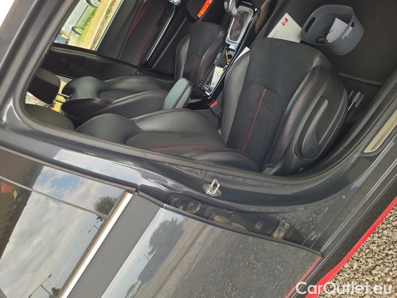  KIA  Cee'd ProCeed  (CD)(2018) ProCeed 1.6 T-GDI GT AT 5d #17